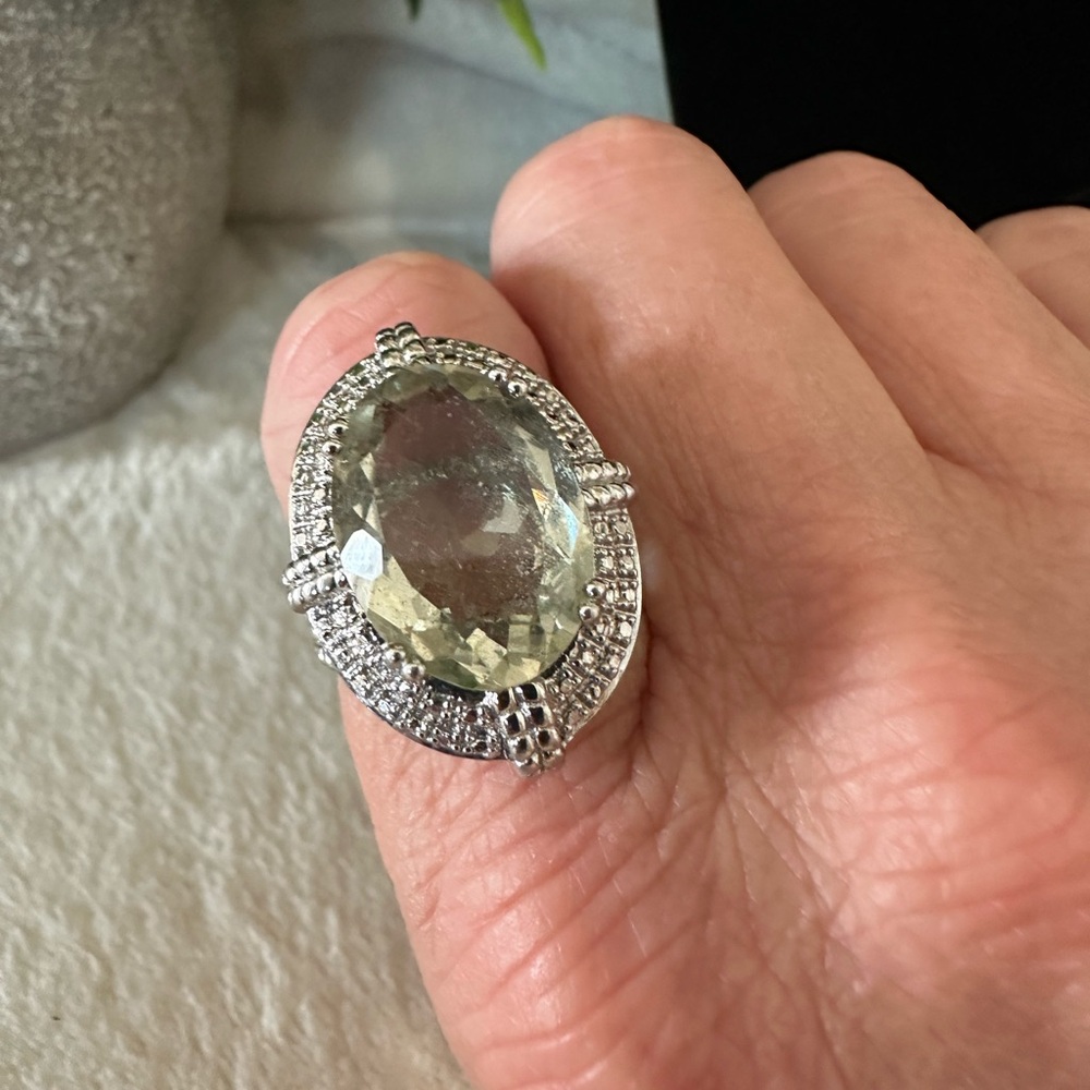 Sterling Silver Large Green Amethyst Ring. Size 7 1/2.